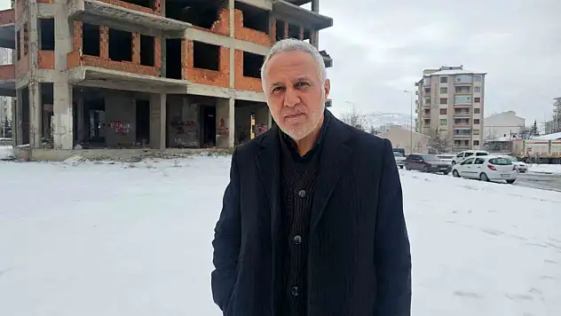 Müteahhit mağduriyetlerine 'tek ruhsat' önerisi