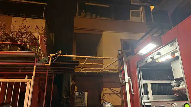Mutfakta çıkan yangın korkuttu
