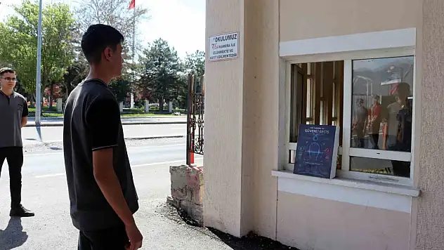 Öğretmenler yapay zeka ile okul güvenliğini artırdı