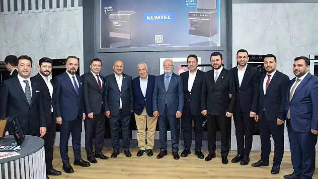 Okandan, İstanbul'da Uluslararası Fuar'da Kayserili girişimcilerin yanında oldu