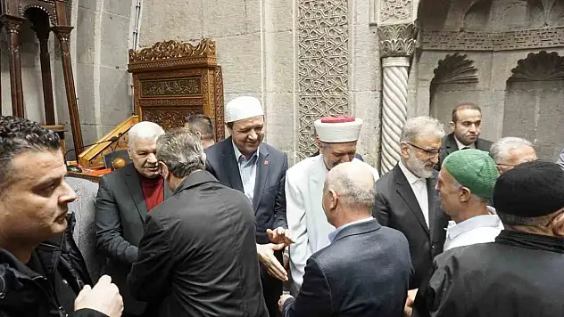 SP Genel Başkanı Mahmut Arıkan, Kayserili vatandaşlarla bayramlaştı