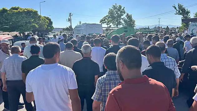 Şüphelinin minibüsle kaçarken çarptığı şahıs toprağa verildi