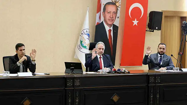 Talas Belediyesi'nde 2026 yılına yönelik kararlar oylandı, komisyonlar belirlendi