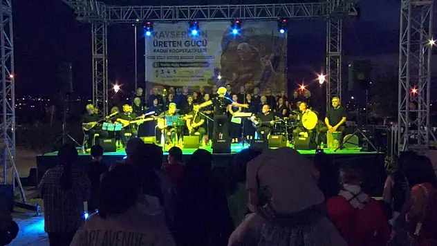 Talas Maharetli Eller Kooperatifi'nden müzik dolu akşam