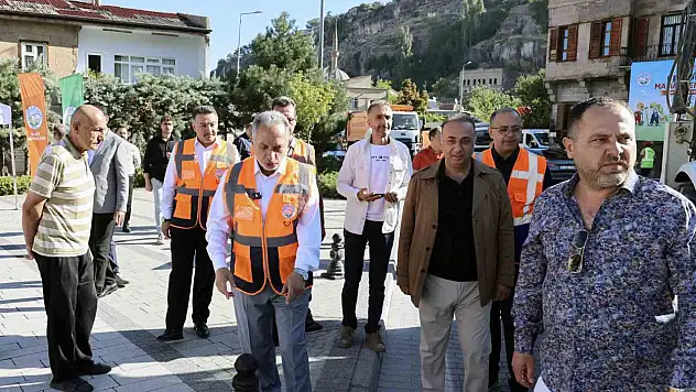 Talas'ta 'Belediye Mahallemizde' tarihi sokaklarda