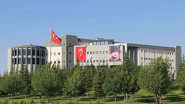 THE 2027 Dünya Sıralaması'nda tarihi yükseliş: Erciyes Üniversitesi 316 basamak birden yükseldi