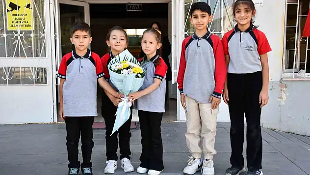 Tomarza'da İlköğretim Haftası coşkusu