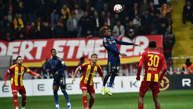 Trendyol Süper Lig: Kayserispor: 0 - Fenerbahçe: 1 (İlk yarı)