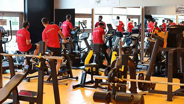Türkiye'nin engelleri aşan milli gururu, Spor A.Ş. Tesisleri'nde kamp yaptı