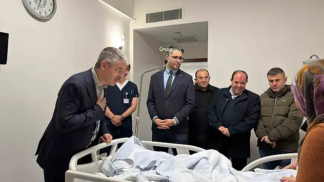 Vekil Çopuroğlu, gece yarısı hastane ziyareti yaptı