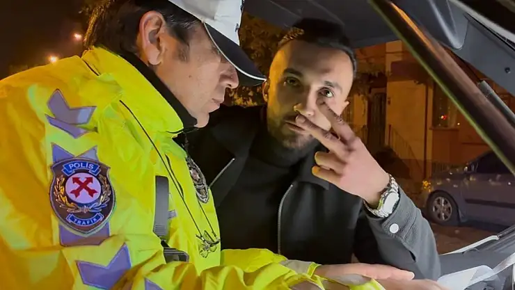 'Dur' ihtarına uymayan alkollü sürücünün rahatlığı pes dedirtti