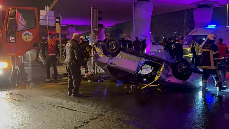 'Dur' ihtarına uymayarak kaçan otomobil takla attı: 2 yaralı