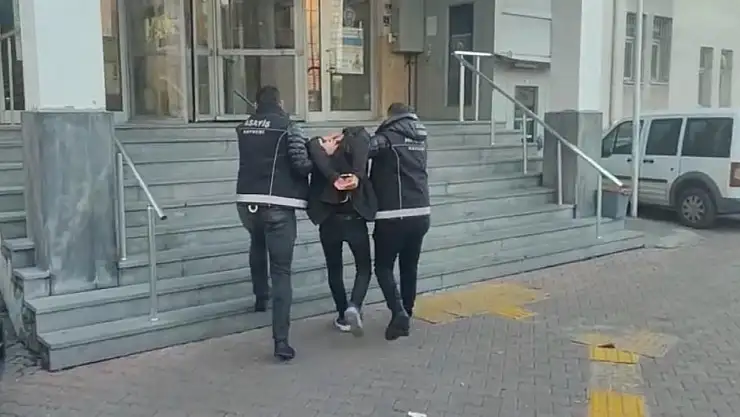 15 farklı ilde 20 kez aranma kaydı bulunan şahıs yakalandı