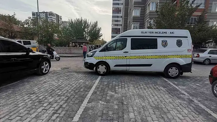 8. kattan düşen şahıs hayatını kaybetti