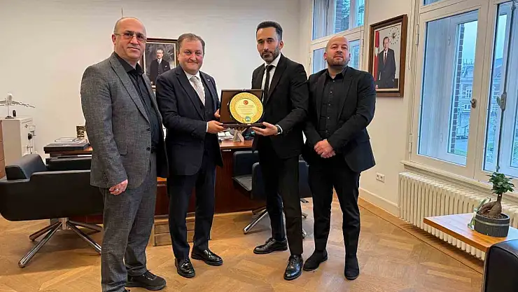 AKİB yönetiminden Amsterdam Başkonsolosu'na ziyaret
