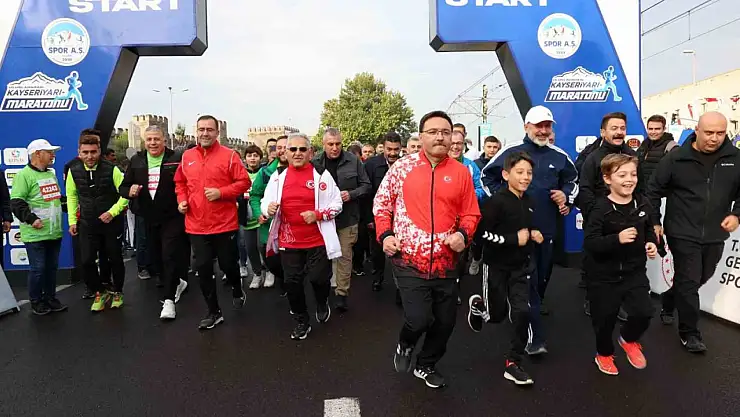 Başkan Büyükılıç'tan Kayseri'nin Uluslararası Yarı Maratonu'na davet