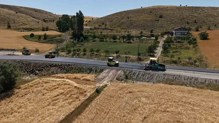 Başkan Büyükkılıç: '3 mahalleyi bağlayan grup yola 107 milyon TL'lik yatırım yaptık'