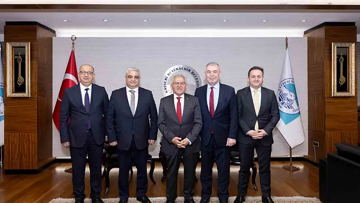 Başkan Büyükkılıç'a Erciyes Anadolu Holding heyetinden ziyaret