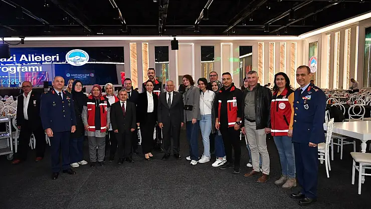 Başkan Büyükkılıç, iftar sofrasının bereketini şehit ve gazi aileleri ile birlikte yaşadı
