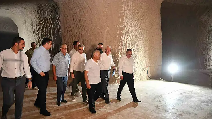 Başkan Büyükkılıç'tan kayadan oyma Kültepe Müzesi'ne takip