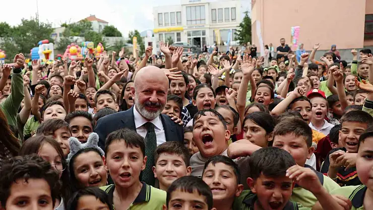 Başkan Çolakbayrakdar: 'Evlatlarımızı mutlu etmek için çalışıyoruz'