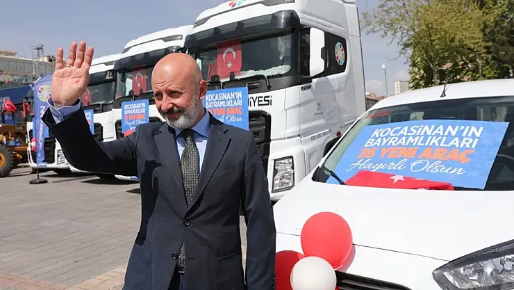 Başkan Çolakbayrakdar: 'Filoya eklediğimiz 173 yeni araçla daha verimli hizmet sunuyoruz'