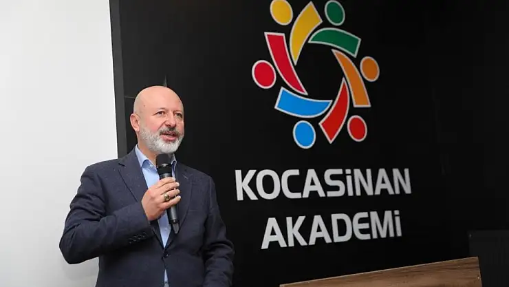 Başkan Çolakbayrakdar: 'Hayatın tüm renkleri, 7'den 70'e bu çatı altında buluşuyor'