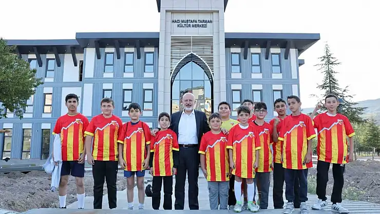 Başkan Çolakbayrakdar: 'Şehrimizin en eşsiz merkezi, 7'den 70'e herkesin vazgeçilmezi olacak'