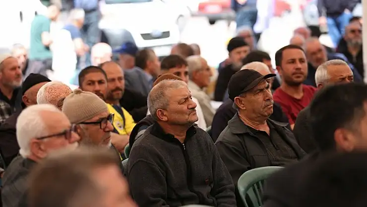 Başkan Çolakbayrakdar: Her zaman olduğu gibi vatandaşlarımızla iç içeyiz'