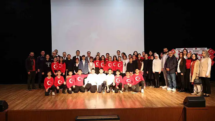 Başkan Özdoğan: 'İstiklal Marşımız milletimizin hürriyet meşalesidir'