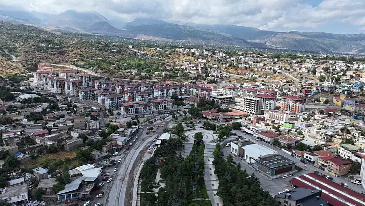 Başkan Özdoğan: 'Kış gelmeden vatandaşlarımız evlerine yerleşecek'