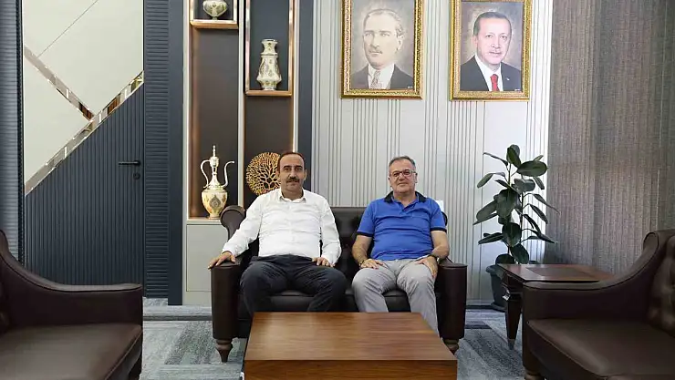 Başkan Özdoğan İncesu Belediye Başkanı Mustafa İlmek'i makamında ağırladı