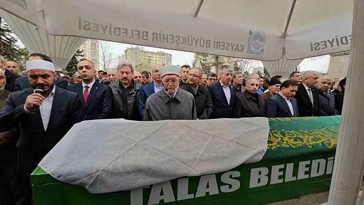 Başkan Yalçın'ın hayatını kaybeden annesi son yolculuğuna uğurlandı