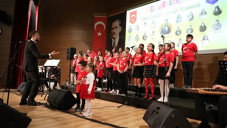 Büyük bayram, çocukların konseriyle coşkuyla kutlandı