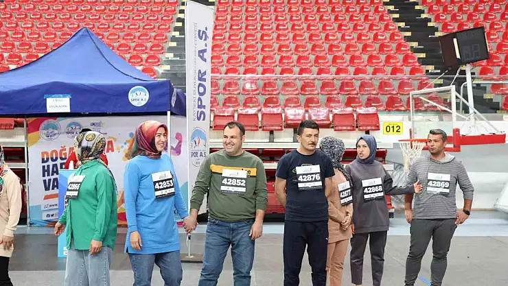 Büyükşehir'in Aile Yılı'na özel etkinliğinde aileler kıyasıya yarıştı