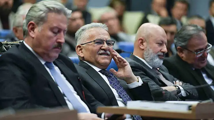 Büyükşehir Meclisi'nde 2024 yılı faaliyet raporu onaylandı