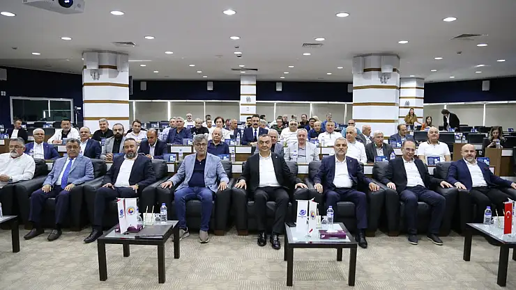 Büyüksimitci: 'Sanayicinin önünü görebildiği bir iklime hepimizin ihtiyacı var'