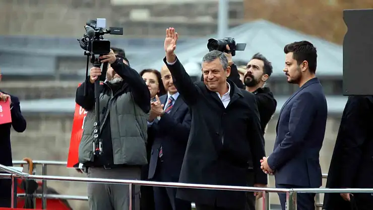 CHP Genel Başkanı Özel: 'Asgari ücret veren için 29, alan için 39 bin lira olmalı'