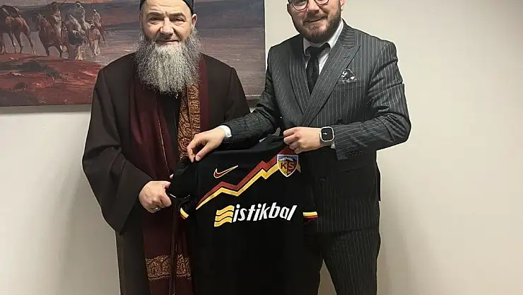 Cübbeli Ahmet Hoca hastaneye kaldırıldı