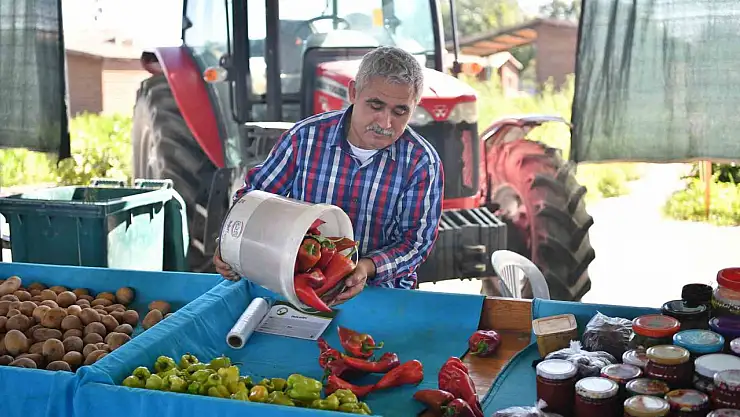 Doğal Ürünler Bahçesi ve Pazarı'na yoğun ilgi