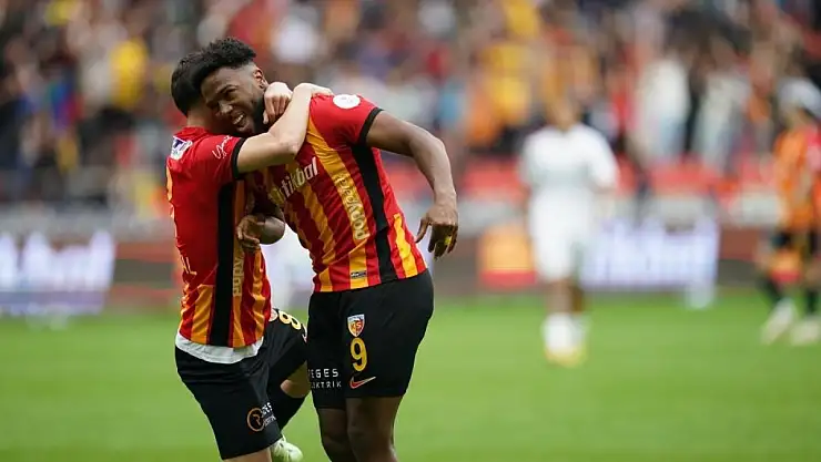 Duckens Nazon 6. golünü attı