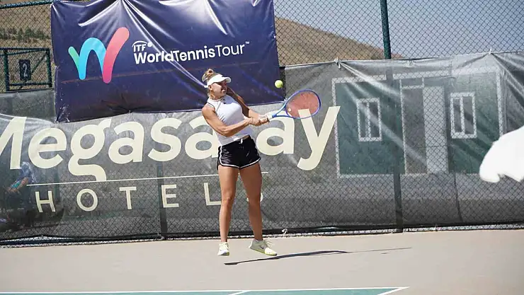 Dünya Tenis Turu bu yıl ikinci kez Erciyes'te start aldı