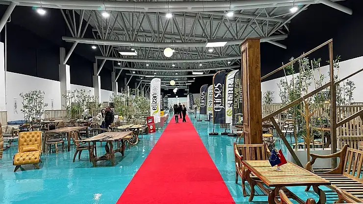 Dünyanın en modern mobilya fuarı, KUMSmall AVM'de kapılarını açtı
