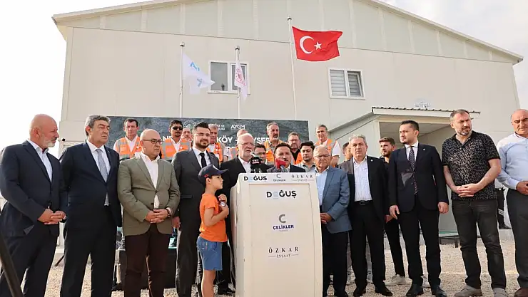 Elitaş: 'İnşallah 2 buçuk sene sonra Kayseri-Ankara hızlı trenine kavuşmuş olacağız'