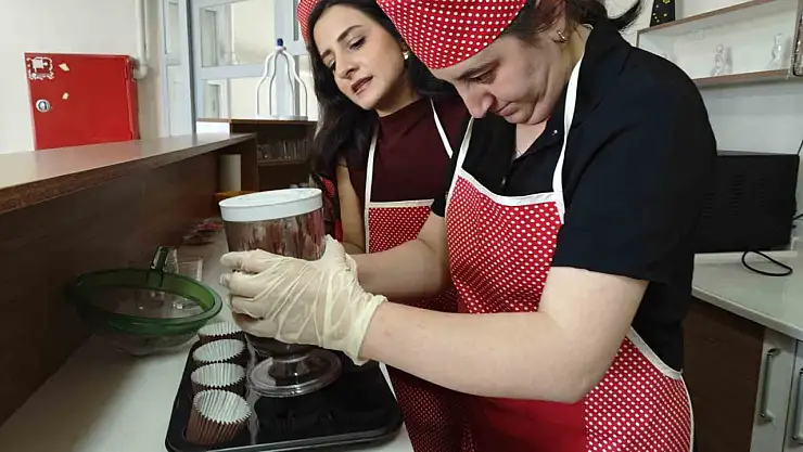 En özel 'kantin': Özel öğrenciler hem üretiyor hem de satıyor