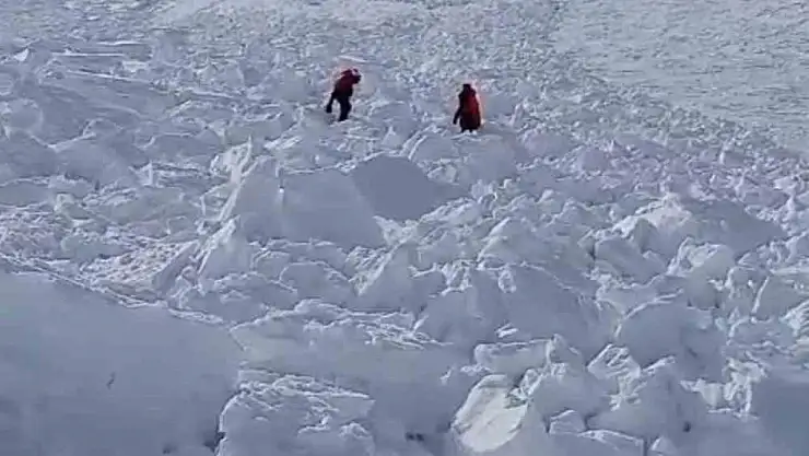 Erciyes'te çığ düşme anı kamerada