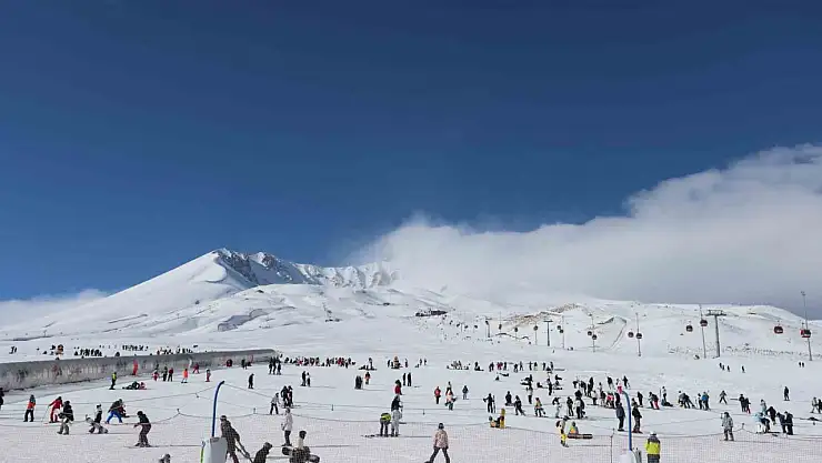 Erciyes'te ticari fotoğraf çekmek yasak