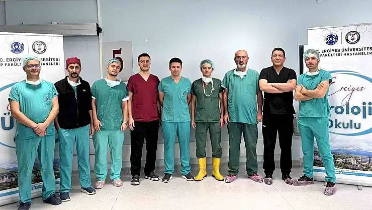 ERÜ Hastaneleri'nde, 'Böbrek Taşlarında Retrograd İntrarenal Cerrahi (RIRS) Kursu' düzenlendi