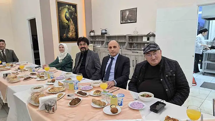 EYSEN üyeleri iftarda buluştu