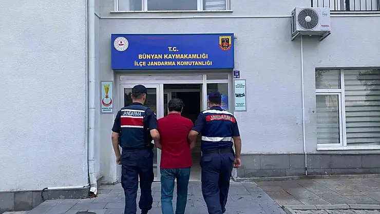 FETÖ üyesi şahıs jandarmadan kaçamadı